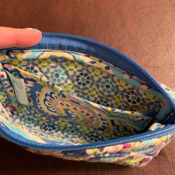 Vera Bradley Wristlet - Picture 8 of 8